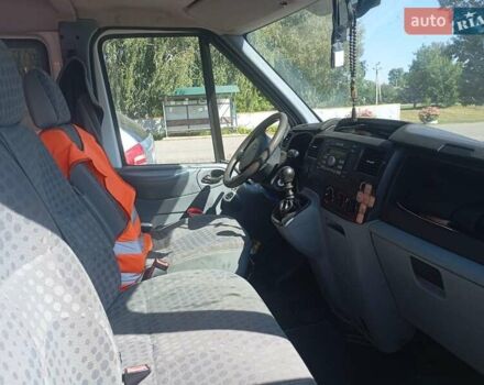 Білий Форд Транзит, об'ємом двигуна 2.2 л та пробігом 277 тис. км за 8700 $, фото 5 на Automoto.ua