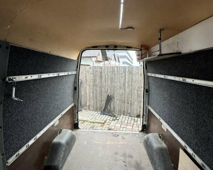 Білий Форд Транзит, об'ємом двигуна 2.2 л та пробігом 559 тис. км за 8000 $, фото 43 на Automoto.ua