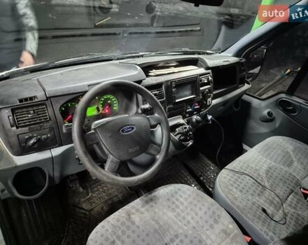 Білий Форд Транзит, об'ємом двигуна 2.2 л та пробігом 275 тис. км за 6299 $, фото 8 на Automoto.ua