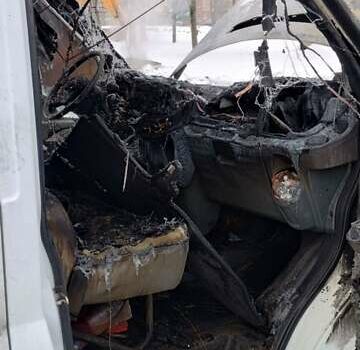 Білий Форд Транзит, об'ємом двигуна 2.2 л та пробігом 293 тис. км за 3500 $, фото 2 на Automoto.ua