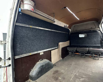 Білий Форд Транзит, об'ємом двигуна 2.2 л та пробігом 559 тис. км за 8000 $, фото 42 на Automoto.ua