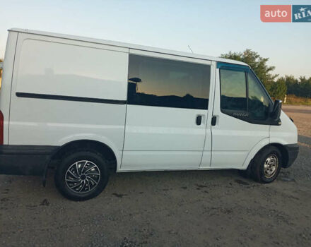 Белый Форд Транзит, объемом двигателя 2.2 л и пробегом 255 тыс. км за 8300 $, фото 4 на Automoto.ua