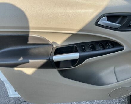 Білий Форд Транзит, об'ємом двигуна 2.5 л та пробігом 250 тис. км за 10700 $, фото 16 на Automoto.ua