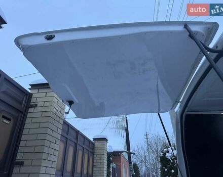 Белый Форд Транзит, объемом двигателя 2.2 л и пробегом 211 тыс. км за 8500 $, фото 42 на Automoto.ua