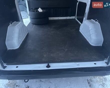 Белый Форд Транзит, объемом двигателя 2.2 л и пробегом 211 тыс. км за 8500 $, фото 23 на Automoto.ua