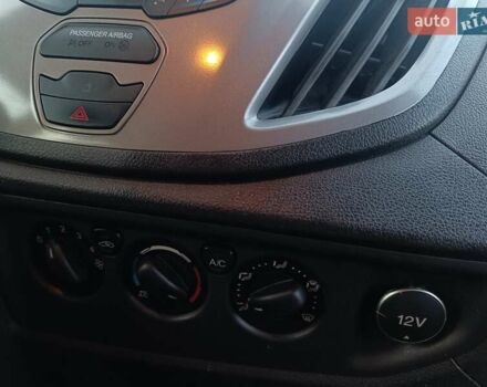 Белый Форд Транзит, объемом двигателя 2.2 л и пробегом 255 тыс. км за 17900 $, фото 20 на Automoto.ua