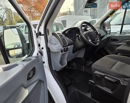 Білий Форд Транзит, об'ємом двигуна 2.2 л та пробігом 184 тис. км за 17800 $, фото 19 на Automoto.ua