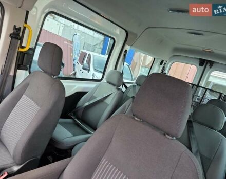 Білий Форд Транзит, об'ємом двигуна 2.2 л та пробігом 184 тис. км за 17800 $, фото 27 на Automoto.ua
