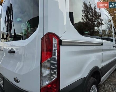 Білий Форд Транзит, об'ємом двигуна 2.2 л та пробігом 184 тис. км за 17800 $, фото 12 на Automoto.ua