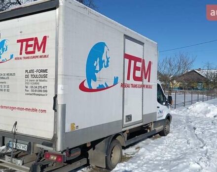 Білий Форд Транзит, об'ємом двигуна 2.2 л та пробігом 272 тис. км за 15000 $, фото 4 на Automoto.ua