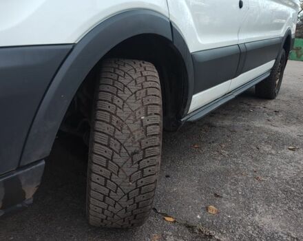 Белый Форд Транзит, объемом двигателя 2.2 л и пробегом 148 тыс. км за 9953 $, фото 1 на Automoto.ua