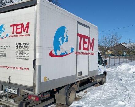 Білий Форд Транзит, об'ємом двигуна 2.2 л та пробігом 272 тис. км за 15000 $, фото 5 на Automoto.ua