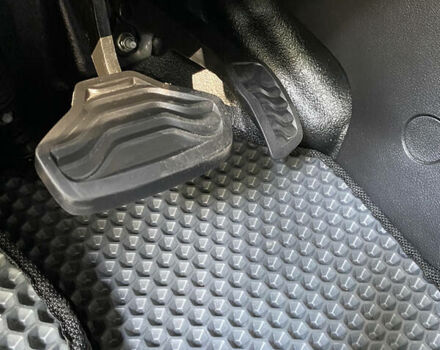 Білий Форд Транзит, об'ємом двигуна 3.7 л та пробігом 21 тис. км за 65000 $, фото 16 на Automoto.ua