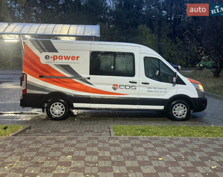 Білий Форд Транзит, об'ємом двигуна 2 л та пробігом 257 тис. км за 17500 $, фото 1 на Automoto.ua