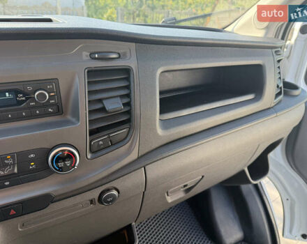 Білий Форд Транзит, об'ємом двигуна 2 л та пробігом 140 тис. км за 22000 $, фото 11 на Automoto.ua