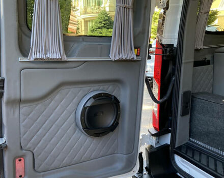 Білий Форд Транзит, об'ємом двигуна 3.7 л та пробігом 21 тис. км за 65000 $, фото 29 на Automoto.ua