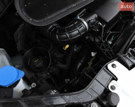 Белый Форд Транзит, объемом двигателя 2 л и пробегом 100 тыс. км за 22900 $, фото 112 на Automoto.ua