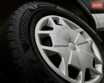 Белый Форд Транзит, объемом двигателя 2 л и пробегом 100 тыс. км за 22900 $, фото 60 на Automoto.ua