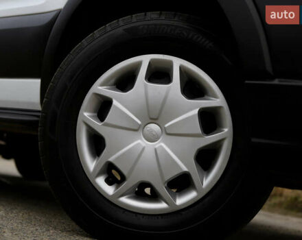 Белый Форд Транзит, объемом двигателя 2 л и пробегом 100 тыс. км за 22900 $, фото 38 на Automoto.ua