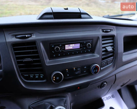 Белый Форд Транзит, объемом двигателя 2 л и пробегом 100 тыс. км за 22900 $, фото 93 на Automoto.ua