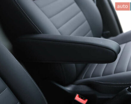 Белый Форд Транзит, объемом двигателя 2 л и пробегом 100 тыс. км за 22900 $, фото 105 на Automoto.ua