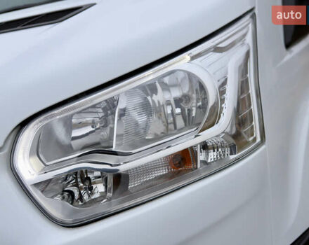 Белый Форд Транзит, объемом двигателя 2 л и пробегом 100 тыс. км за 22900 $, фото 17 на Automoto.ua