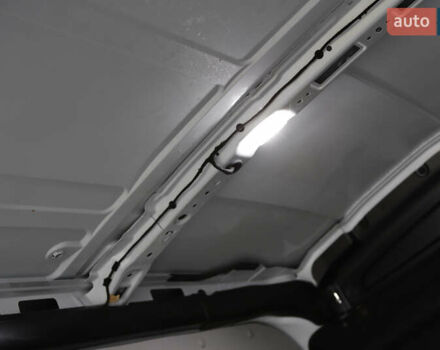 Белый Форд Транзит, объемом двигателя 2 л и пробегом 100 тыс. км за 22900 $, фото 72 на Automoto.ua