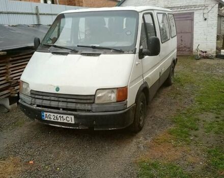 Белый Форд Транзит, объемом двигателя 2.5 л и пробегом 300 тыс. км за 2150 $, фото 1 на Automoto.ua