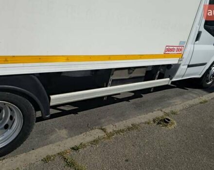 Белый Форд Транзит, объемом двигателя 2.2 л и пробегом 252 тыс. км за 15300 $, фото 13 на Automoto.ua