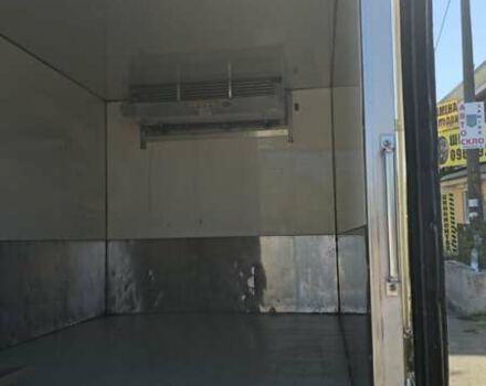 Белый Форд Транзит, объемом двигателя 2.2 л и пробегом 252 тыс. км за 15300 $, фото 4 на Automoto.ua