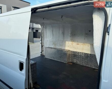 Білий Форд Транзит, об'ємом двигуна 2.2 л та пробігом 451 тис. км за 7700 $, фото 4 на Automoto.ua