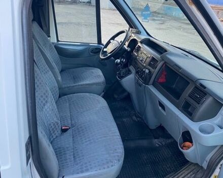 Білий Форд Транзит, об'ємом двигуна 2.2 л та пробігом 766 тис. км за 12500 $, фото 21 на Automoto.ua