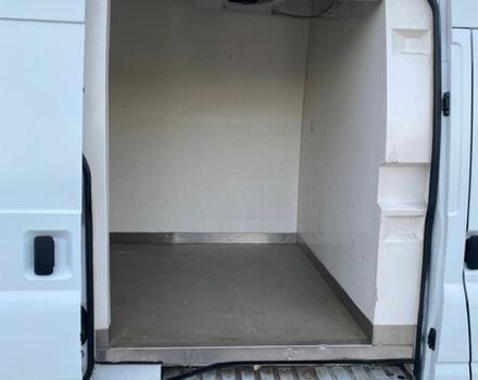 Білий Форд Транзит, об'ємом двигуна 2.2 л та пробігом 766 тис. км за 12500 $, фото 13 на Automoto.ua