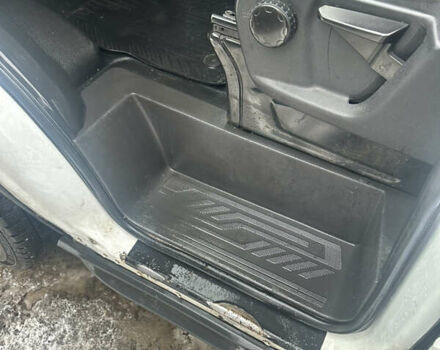 Білий Форд Транзит, об'ємом двигуна 2.2 л та пробігом 281 тис. км за 11799 $, фото 8 на Automoto.ua