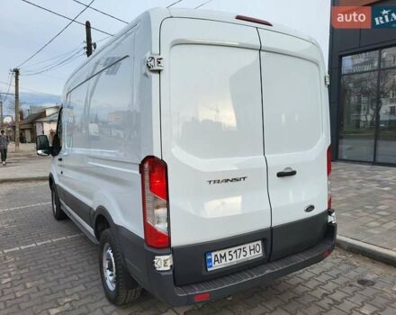 Белый Форд Транзит, объемом двигателя 2.2 л и пробегом 340 тыс. км за 17600 $, фото 4 на Automoto.ua