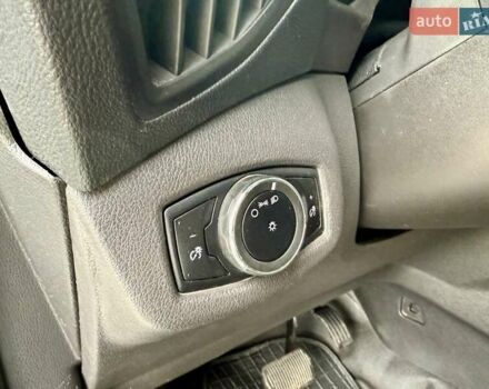 Белый Форд Транзит, объемом двигателя 2.49 л и пробегом 53 тыс. км за 9999 $, фото 35 на Automoto.ua