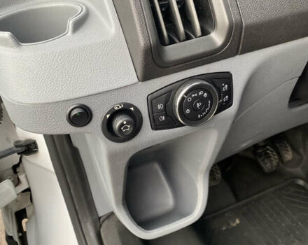 Белый Форд Транзит, объемом двигателя 2 л и пробегом 270 тыс. км за 17850 $, фото 18 на Automoto.ua