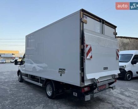 Белый Форд Транзит, объемом двигателя 2 л и пробегом 227 тыс. км за 24400 $, фото 3 на Automoto.ua