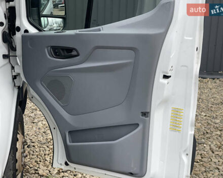 Белый Форд Транзит, объемом двигателя 2.2 л и пробегом 380 тыс. км за 15450 $, фото 35 на Automoto.ua