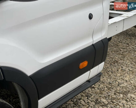 Белый Форд Транзит, объемом двигателя 2.2 л и пробегом 380 тыс. км за 15450 $, фото 11 на Automoto.ua