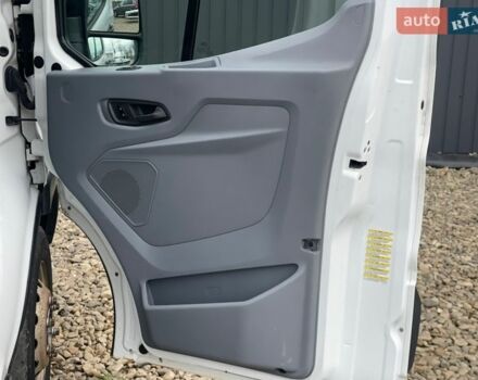 Белый Форд Транзит, объемом двигателя 2.2 л и пробегом 380 тыс. км за 14000 $, фото 36 на Automoto.ua