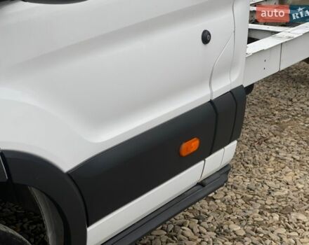 Белый Форд Транзит, объемом двигателя 2.2 л и пробегом 380 тыс. км за 14000 $, фото 11 на Automoto.ua