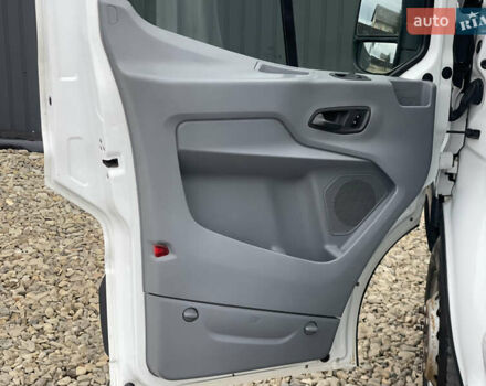 Белый Форд Транзит, объемом двигателя 2.2 л и пробегом 380 тыс. км за 14500 $, фото 23 на Automoto.ua