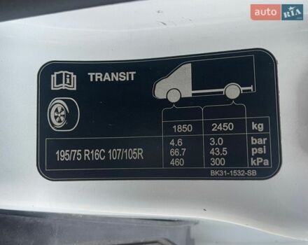 Белый Форд Транзит, объемом двигателя 2.2 л и пробегом 380 тыс. км за 14000 $, фото 44 на Automoto.ua