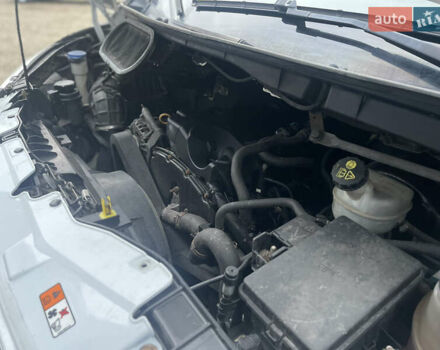 Белый Форд Транзит, объемом двигателя 2.2 л и пробегом 380 тыс. км за 15450 $, фото 40 на Automoto.ua