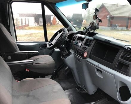 Білий Форд Транзит, об'ємом двигуна 2.2 л та пробігом 381 тис. км за 7100 $, фото 4 на Automoto.ua