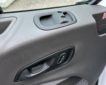 Белый Форд Транзит, объемом двигателя 2 л и пробегом 245 тыс. км за 17900 $, фото 8 на Automoto.ua