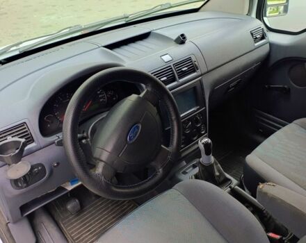 Білий Форд Транзит, об'ємом двигуна 1.8 л та пробігом 325 тис. км за 3500 $, фото 2 на Automoto.ua