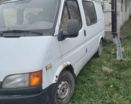 Белый Форд Транзит, объемом двигателя 2.5 л и пробегом 426 тыс. км за 2300 $, фото 1 на Automoto.ua