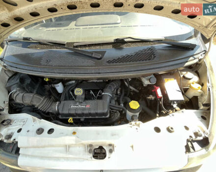 Белый Форд Транзит, объемом двигателя 2 л и пробегом 300 тыс. км за 7300 $, фото 5 на Automoto.ua